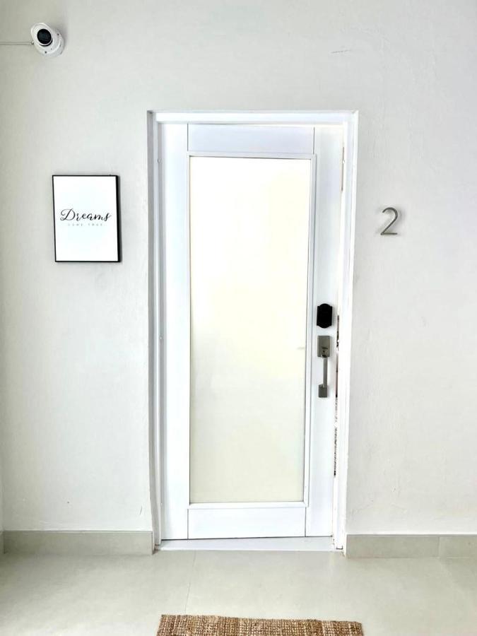 Luxurious Beachside 3-Br Apt San Juan Exterior foto
